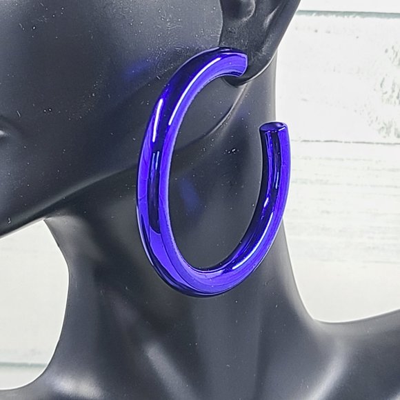 2" 80's Retro Royal Blue Metallic Coating Tube Metal Hoop Earrings - Picture 3 of 11